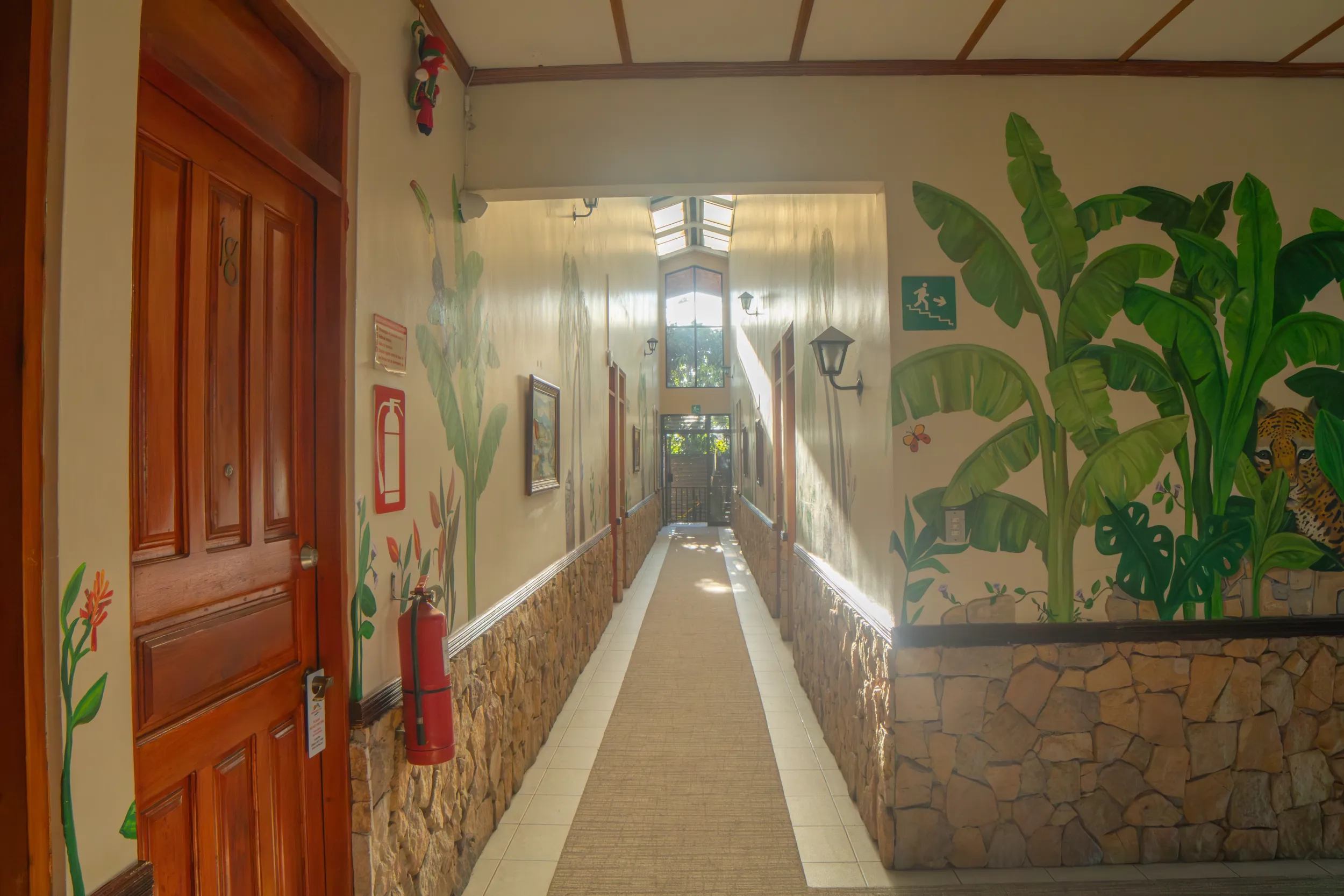 Rooms & Suites